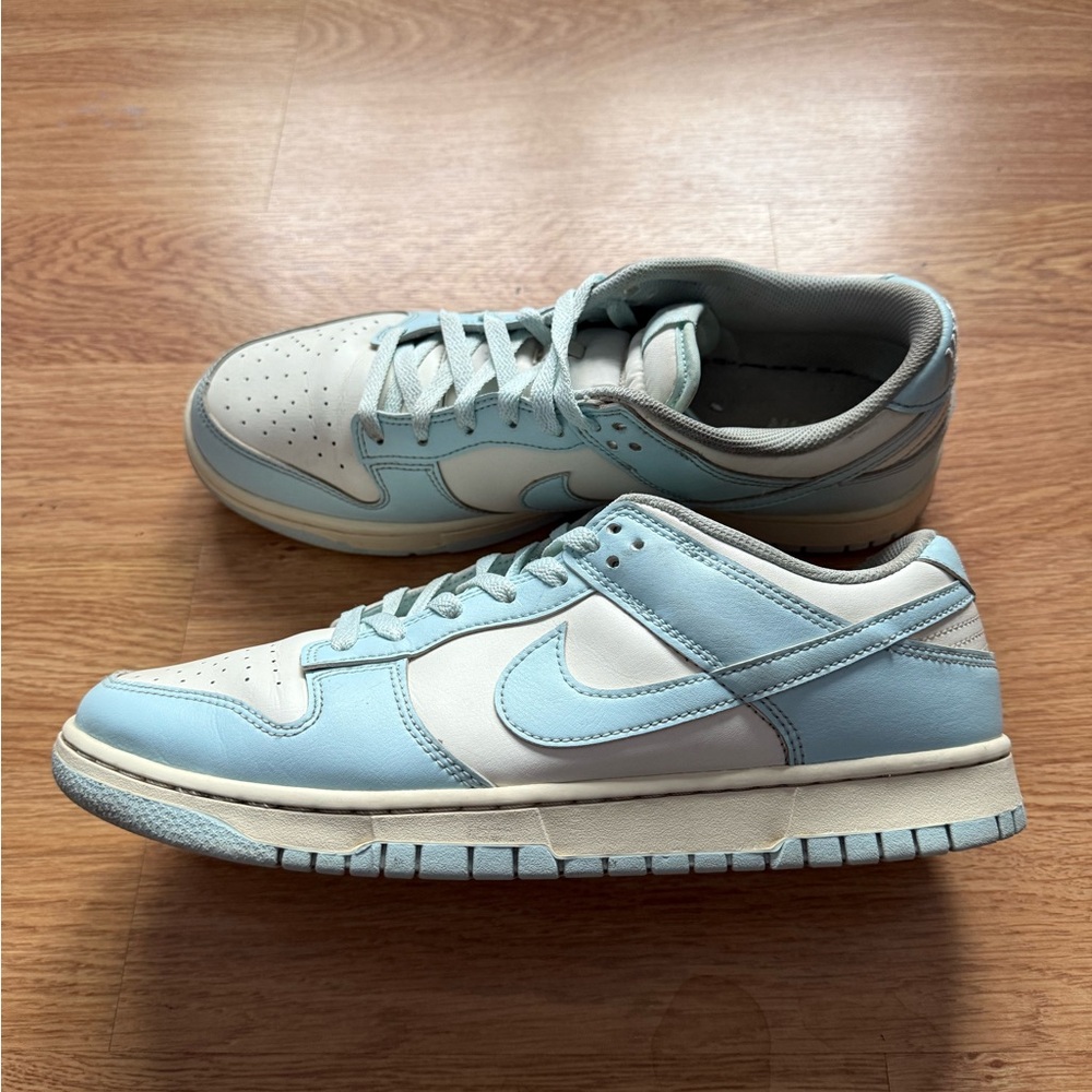 Nike Men’s Dunks - Picture 3 of 7
